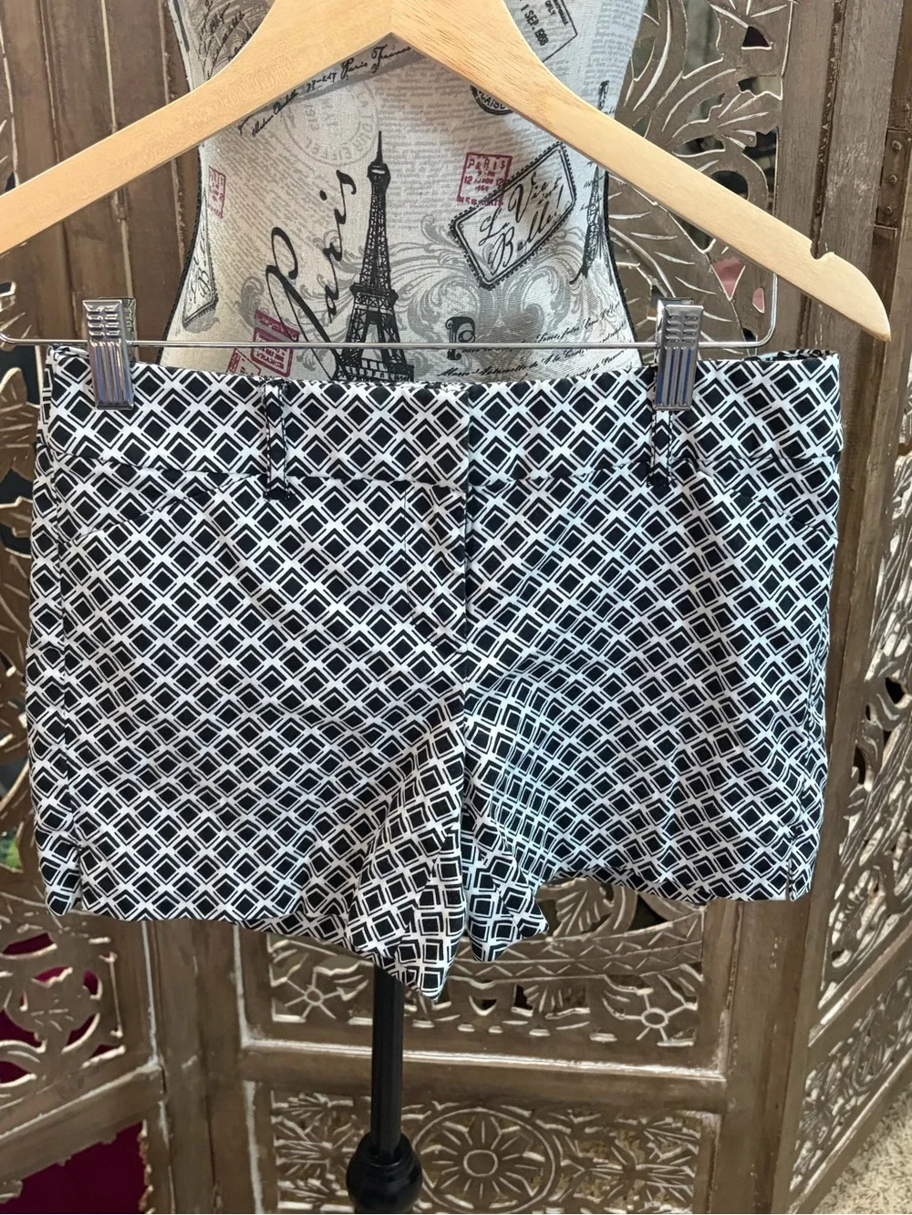 White House Black Market Black & White Geometric High-Waist Shorts